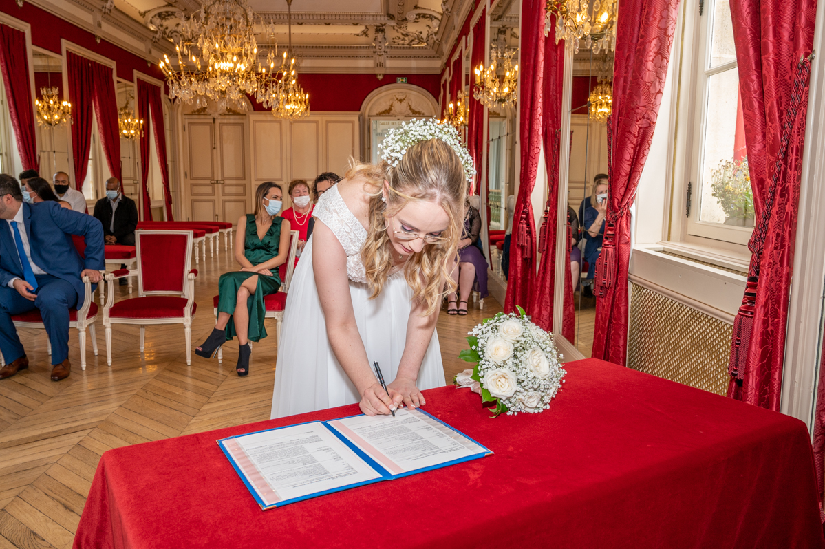 Photographe de mariage dans le Val de Marne - Cérémonie à la mairie de Maison Alfort