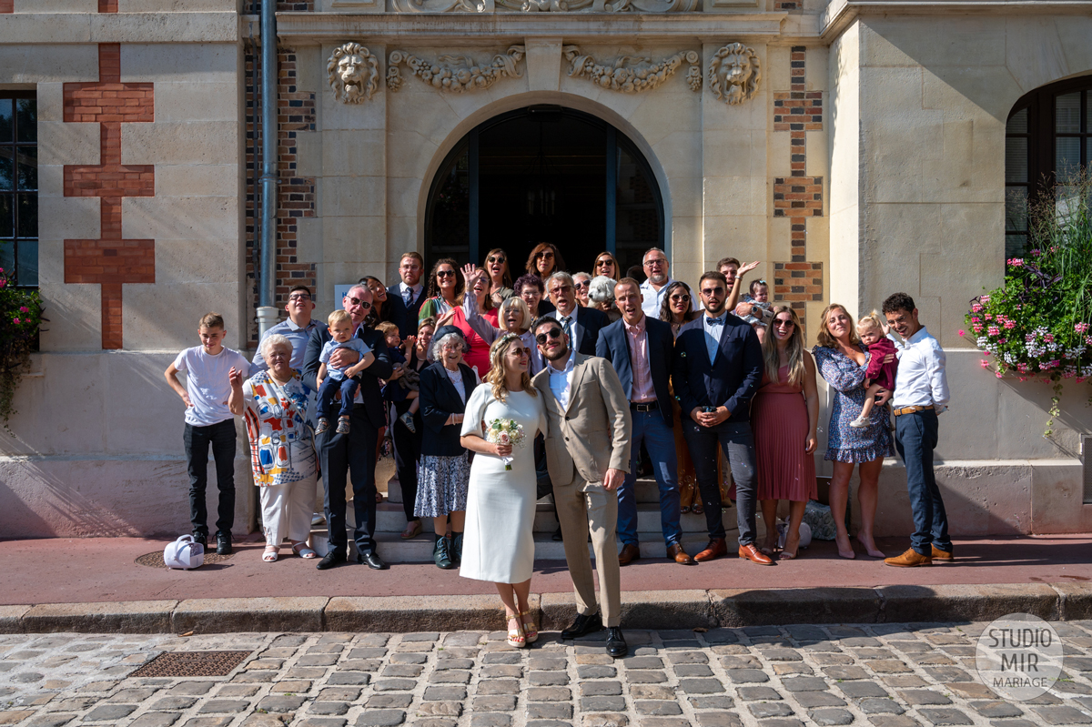 Photographe et vidéaste de mariage 94 - Sortie de mairie à Charenton-Le-Pont
